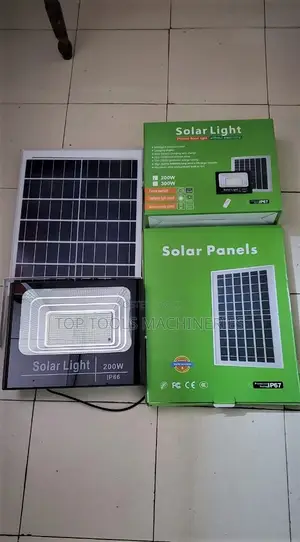 200 Watts Solar Flood Light