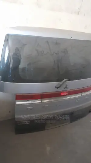 Mazda Delica Boot Latest Ex Japan
