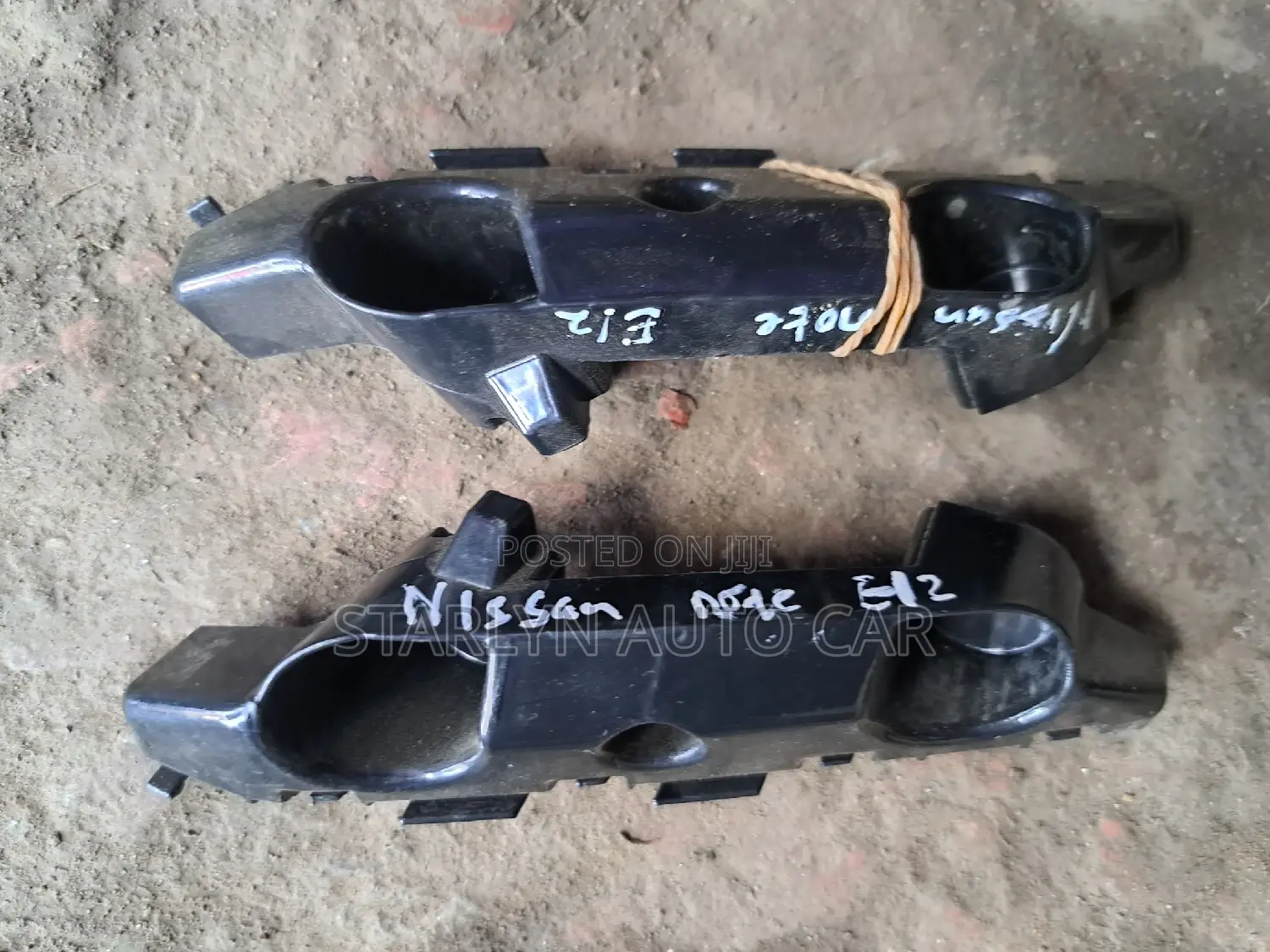 Bumper Slide Nissan Note