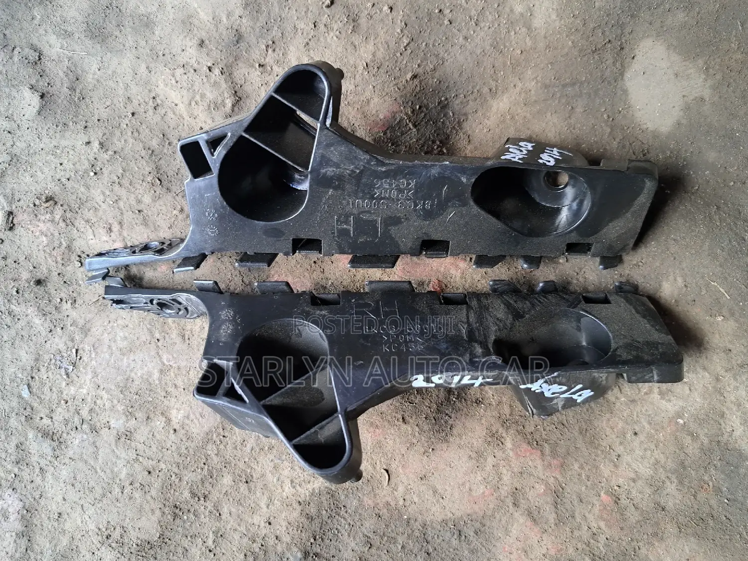 Bumper Slide Mazda Axela 2014