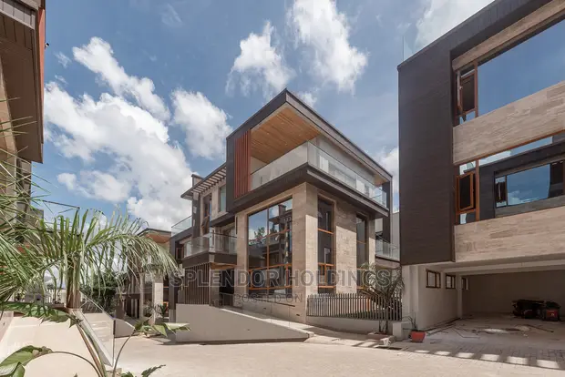 6bdrm Villa in Lavington, Valley Arcade for Sale