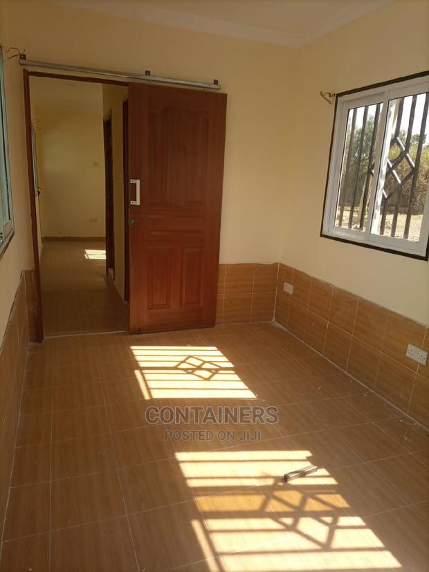 40ft Container One Bedroomed House. - thumbnail 4