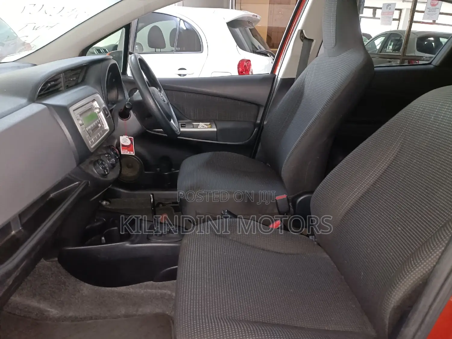 Toyota Vitz 2016 Red