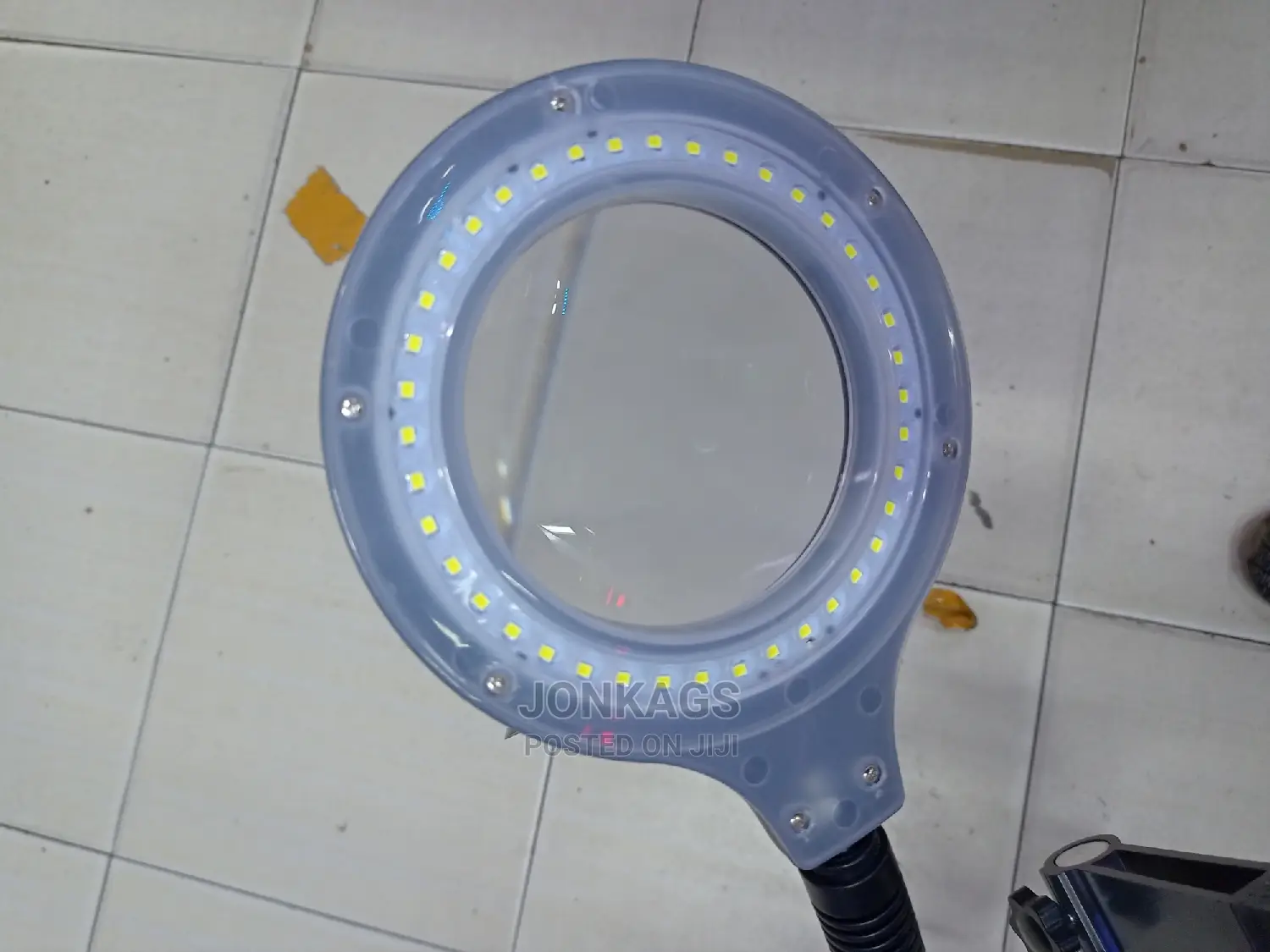 Metal Base Desktop Magnifying Glass