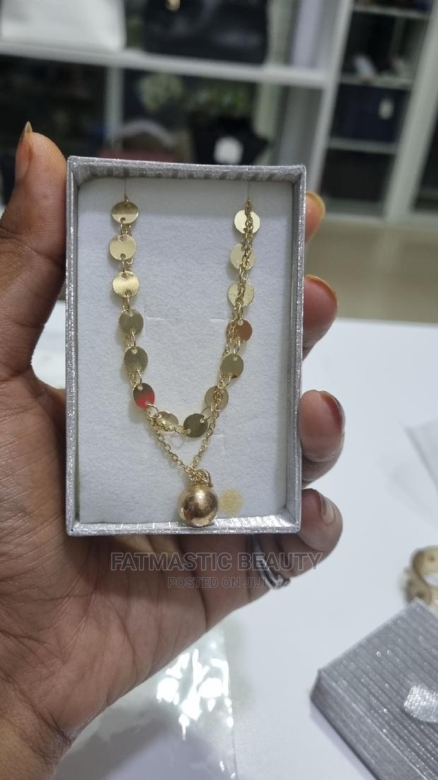 Pretty Necklace - thumbnail 2