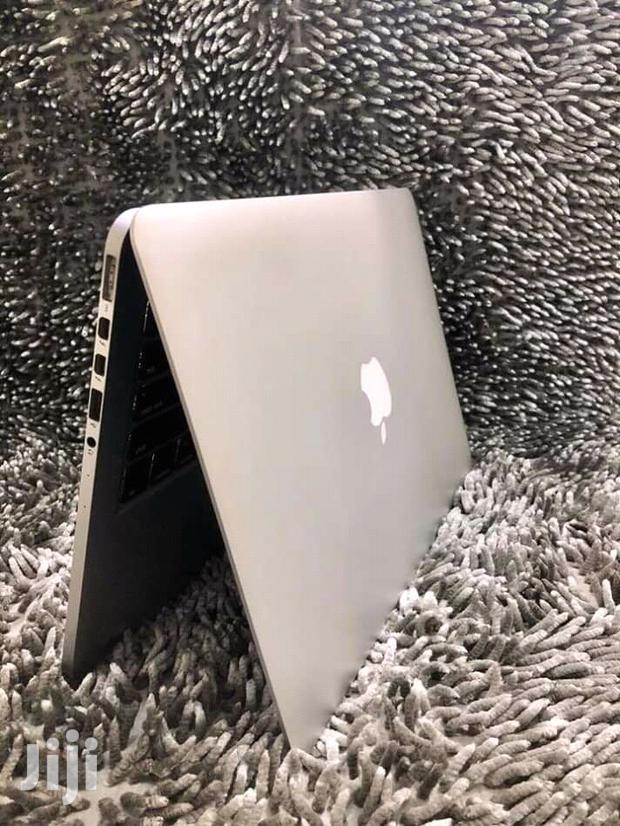 Laptop Apple MacBook Pro 4GB Intel Core i5 HDD 500GB - thumbnail 2
