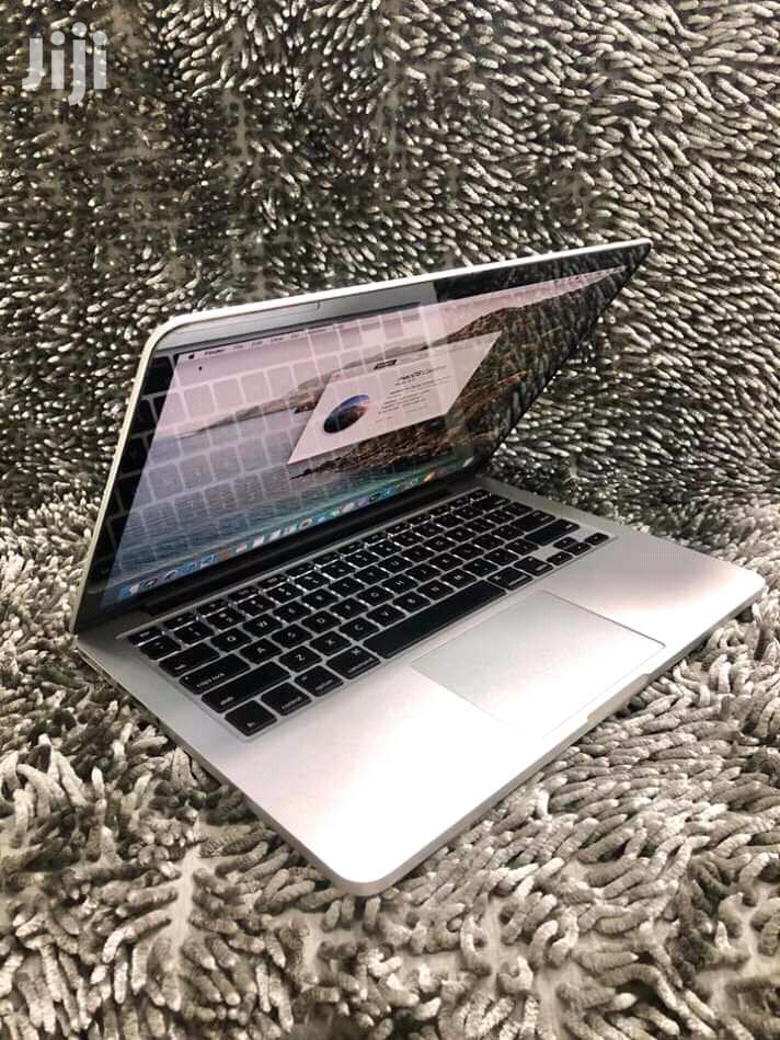 Laptop Apple MacBook Pro 4GB Intel Core i5 HDD 500GB