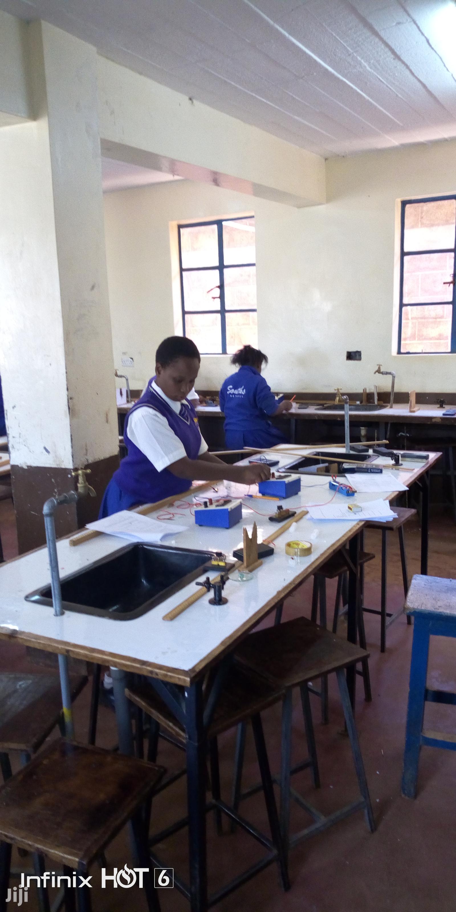 Mathematics and Physics Private Tutor
