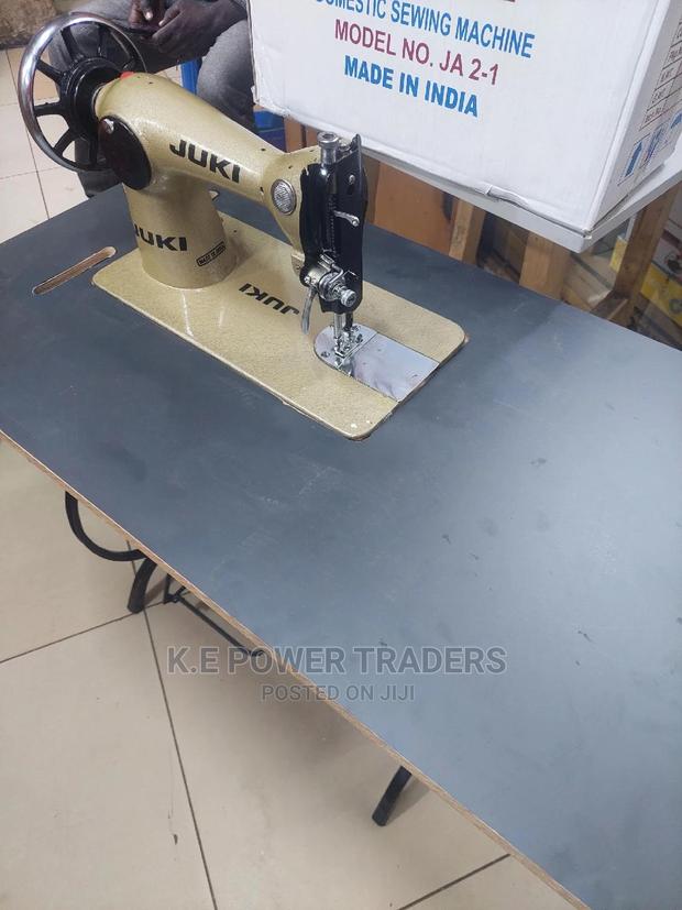 Generic Golden Juki Sewing Machine - main view