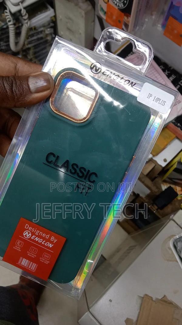 iPhone 14 Classic Fit Green Case - thumbnail 2