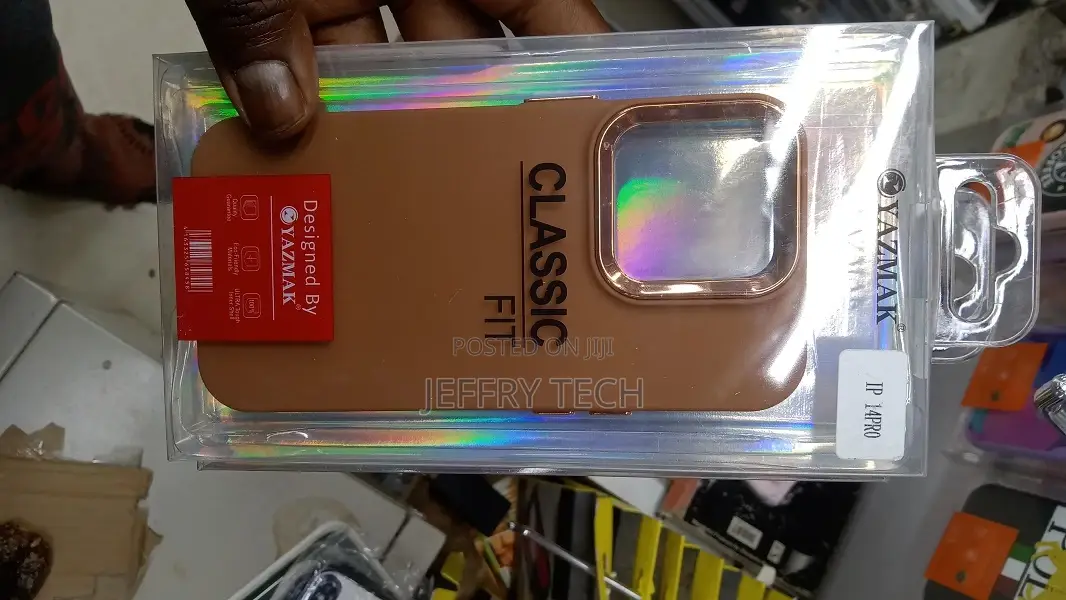 iPhone 14 Pro Classic Fit Brown Case