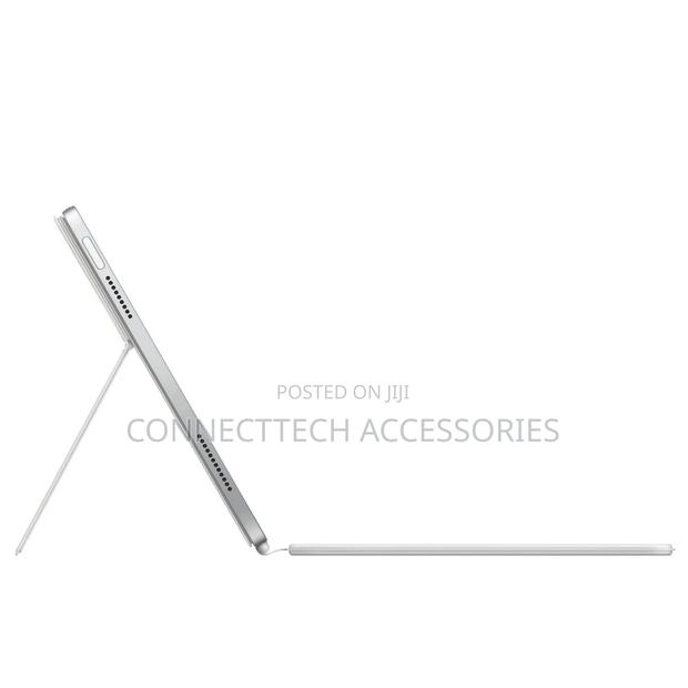 Magic Keyboard Folio for iPad 11 Inch(10th Generation) - thumbnail 3