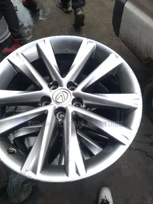 19 Inch Original Lexus Rx Model Rim
