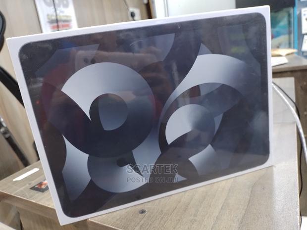 New Apple iPad Air 64 GB Gray