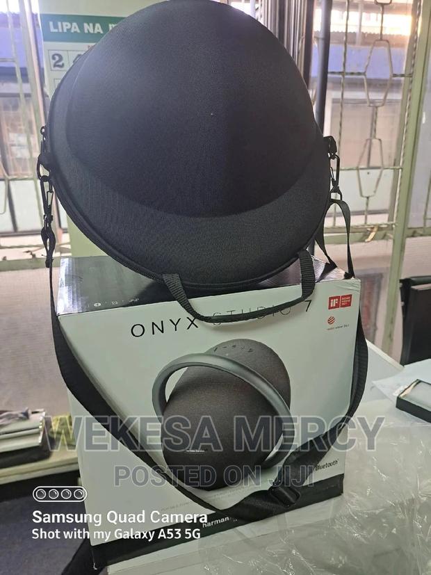 Harman Kardon Onyx
Studio 7 - thumbnail 2