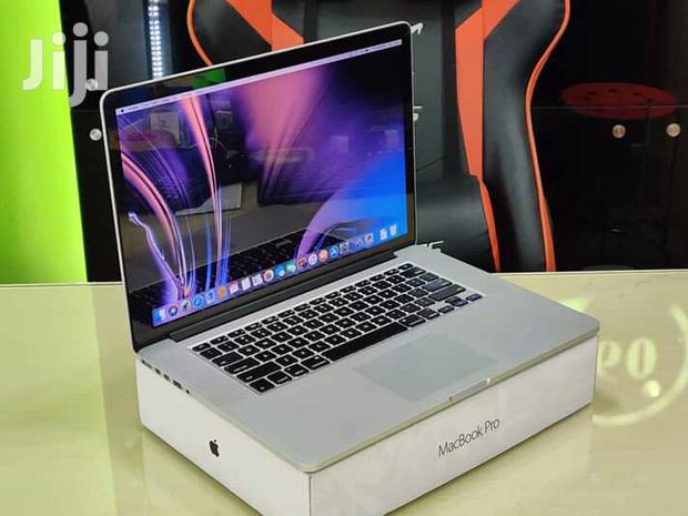 Laptop Apple MacBook Pro 4GB Intel Core i5 HDD 500GB