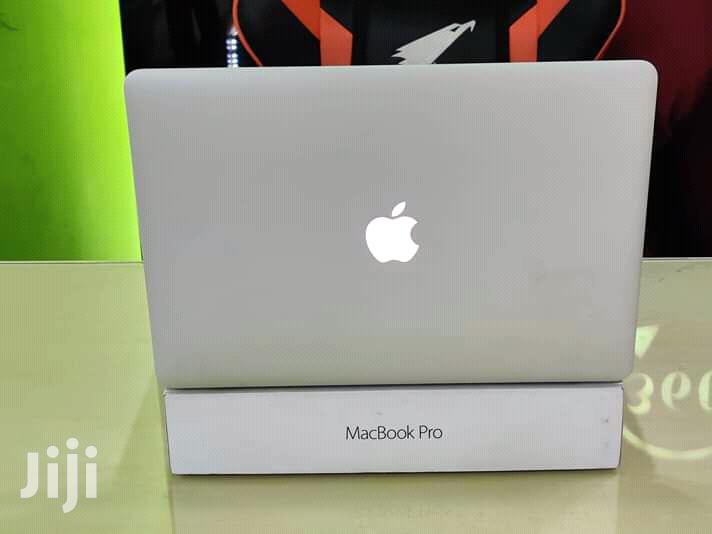 Laptop Apple MacBook Pro 4GB Intel Core i5 HDD 500GB
