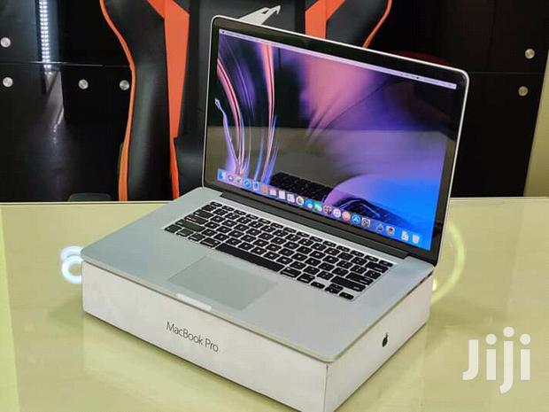 Laptop Apple MacBook Pro 4GB Intel Core i5 HDD 500GB
