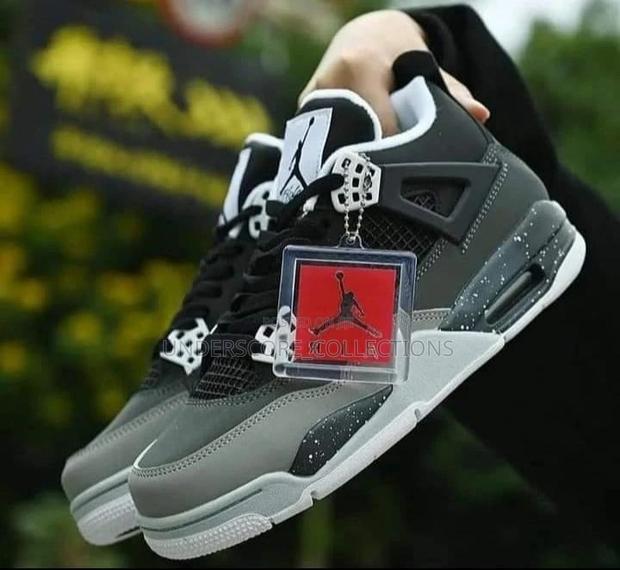 High-end Unisex J 4 Shoes
