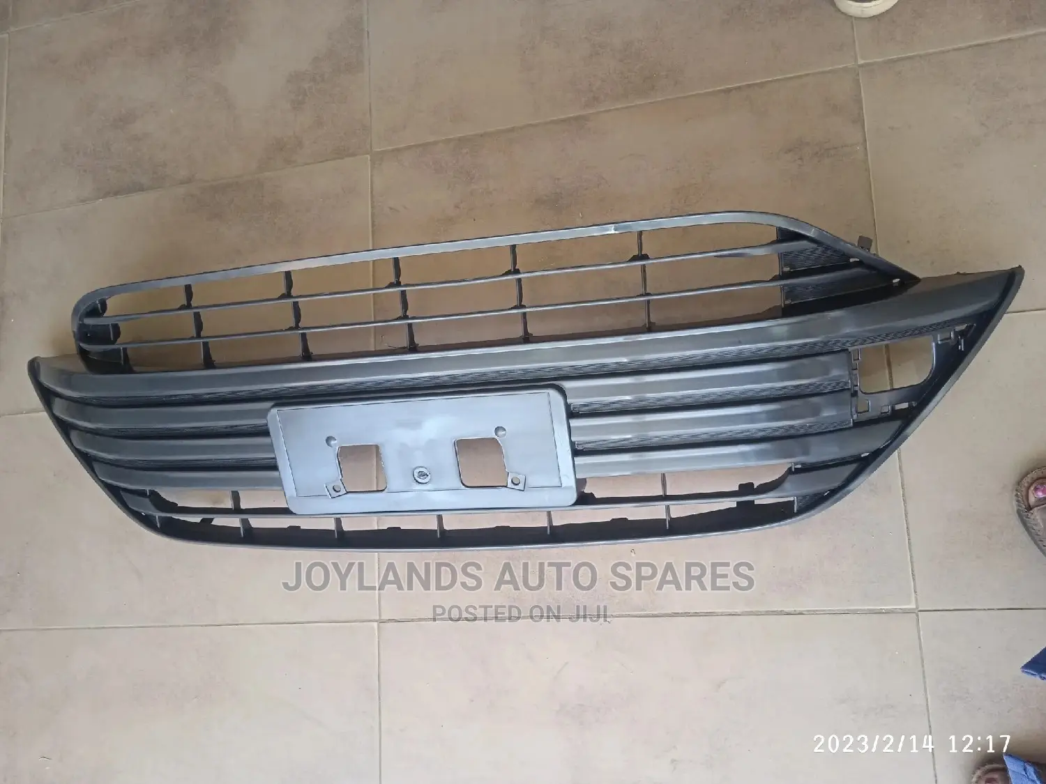 Grille Axio/Fielder 165