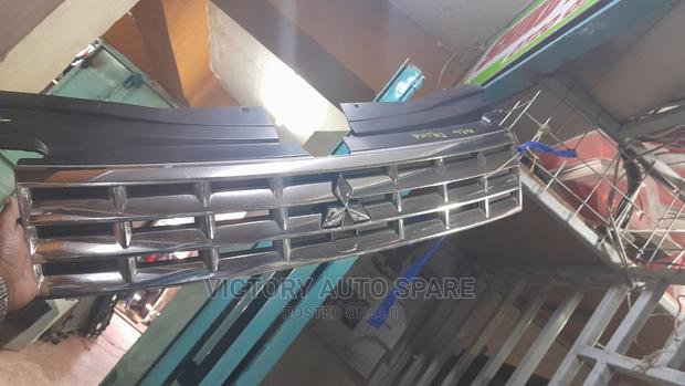 Mitsubishi Delica Grill - main view