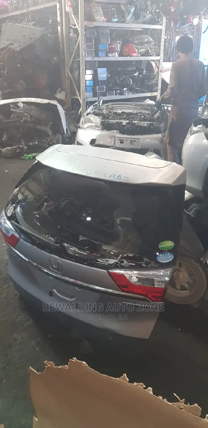 Honda Fit Shuttle New Model Tailgate.