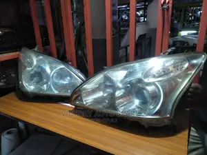 Harrier 240 Headlight Xenon No.3
