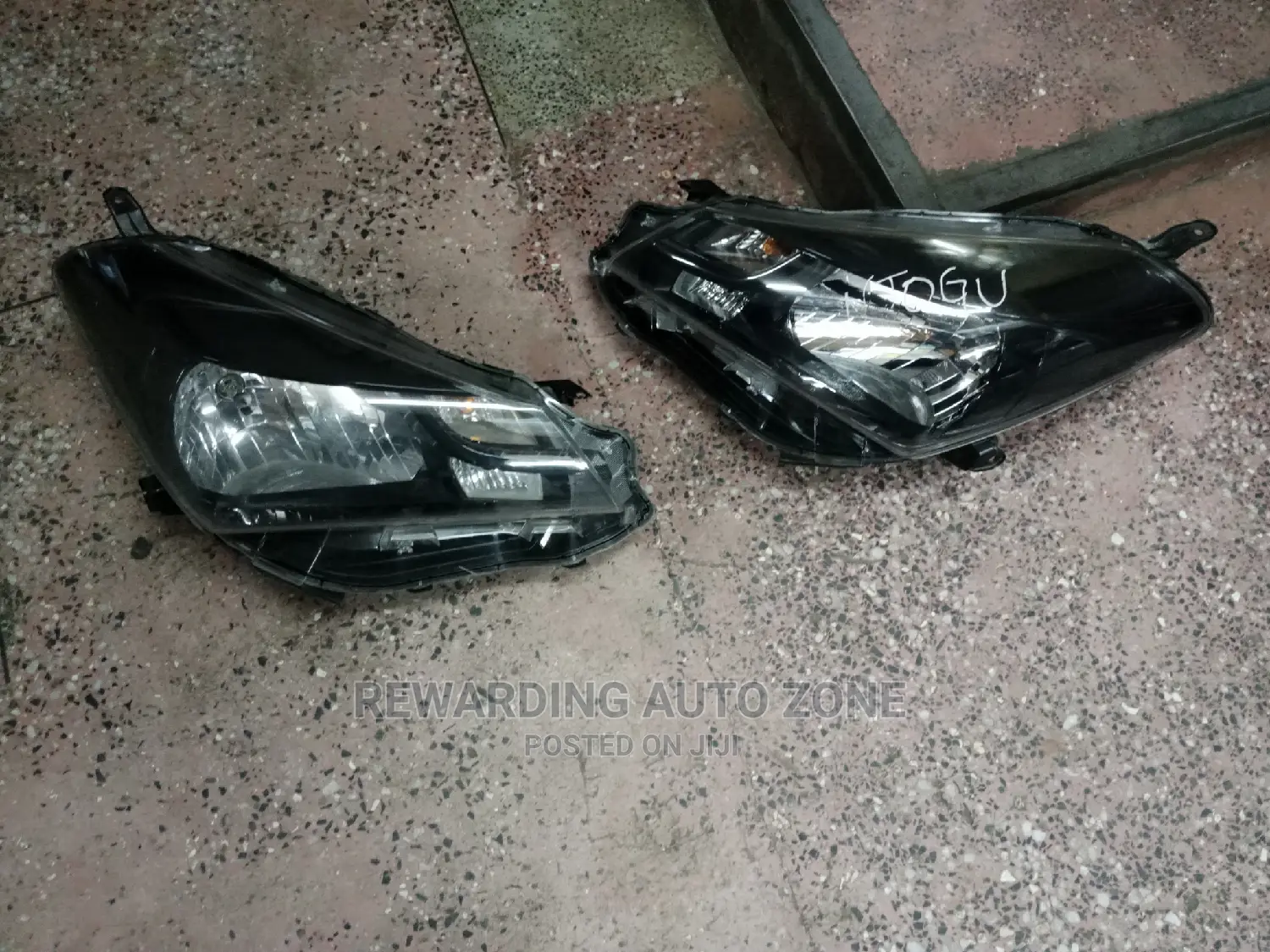 Vitz Jiwela 2015.Backligjts Blackshed