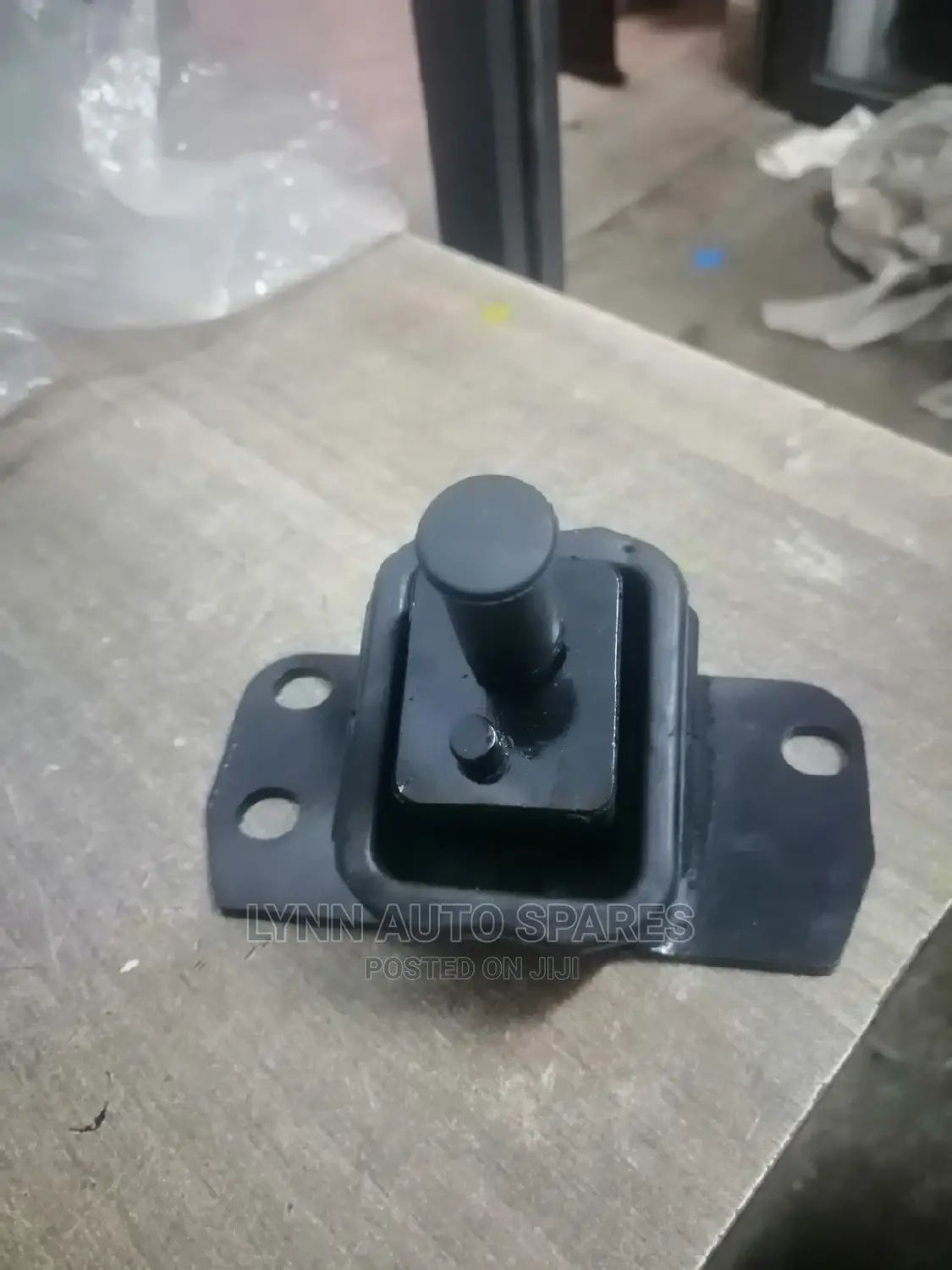 Toyota Rush Engine Mounting