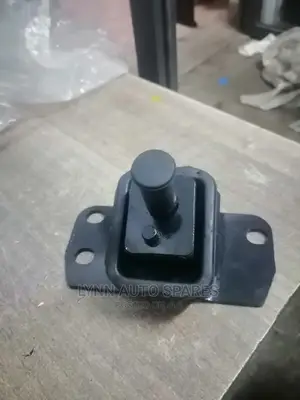 Toyota Rush Engine Mounting