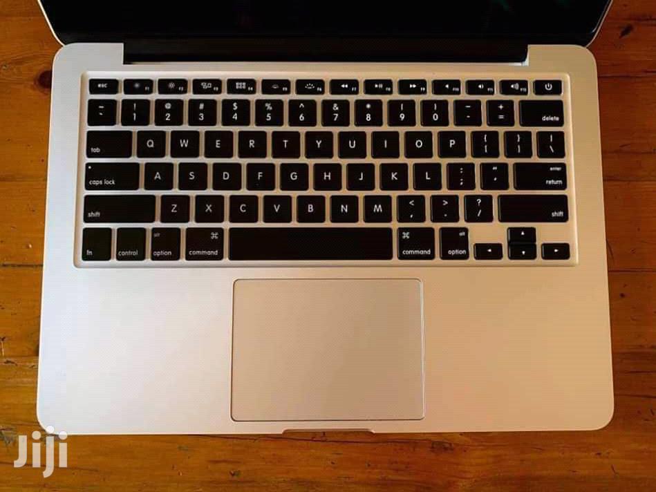 Laptop Apple MacBook Pro 4GB Intel Core i5 HDD 500GB