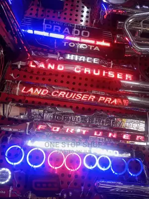 Hiace,Landcruiser,Fortuner Trunk Lights