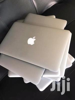 Laptop Apple MacBook Pro 4GB Intel Core i5 HDD 500GB