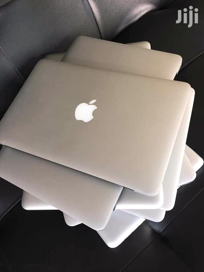 Laptop Apple MacBook Pro 4GB Intel Core i5 HDD 500GB