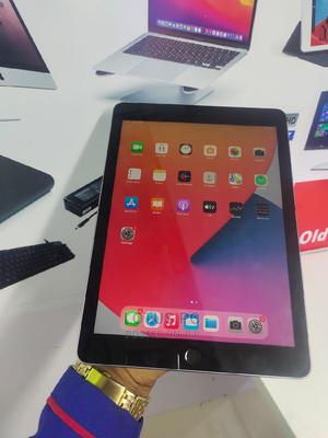 Apple iPad 10.2 (2019) 128 GB Silver - main view