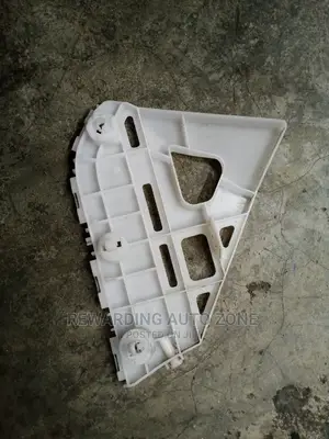 Noah New Model Bumper Blacket.