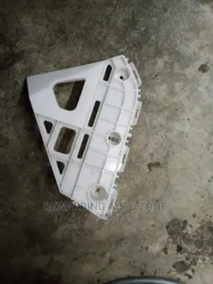 Noah New Model Bumper Blacket.