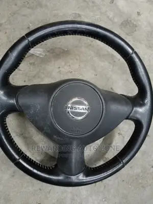 Nissan Juke Steering Airbag.