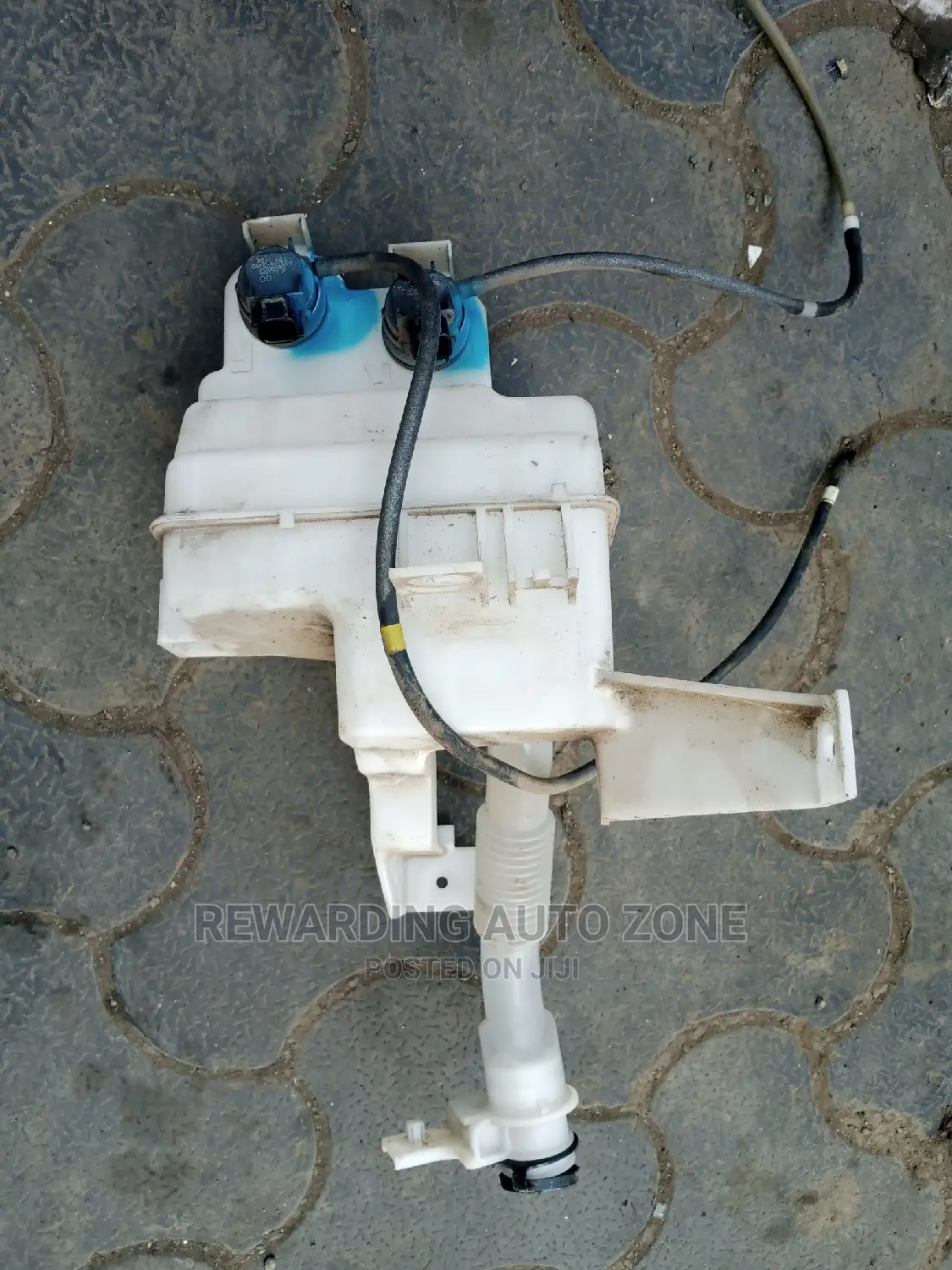 Passo Sette Washer Bottle.