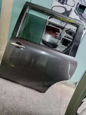 Sient Sliding Door Left. 2009 Model