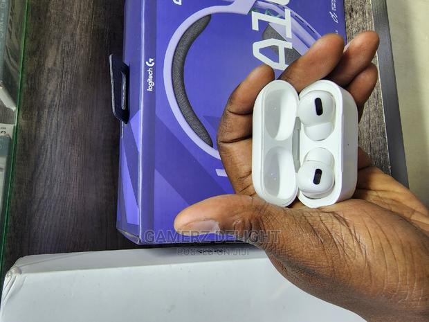 Airpods Pro - main view