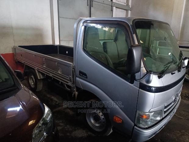 Toyota Dyna Automatic - thumbnail 2
