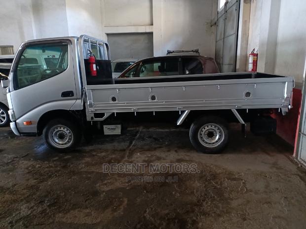 Toyota Dyna Automatic - main view