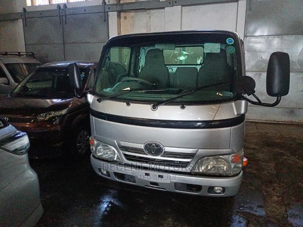Toyota Dyna Automatic - thumbnail 3