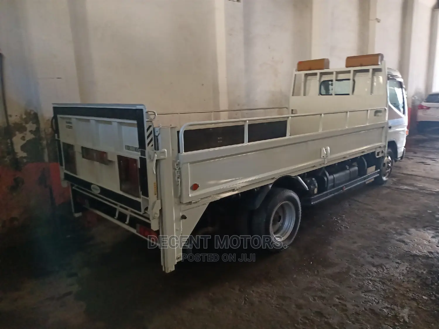 Mitsubishi Canter Long Chassis
