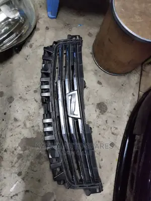 Noah 2012 Grille