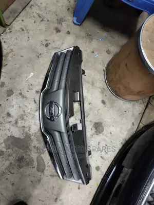 Nissan Note 2008 Grille