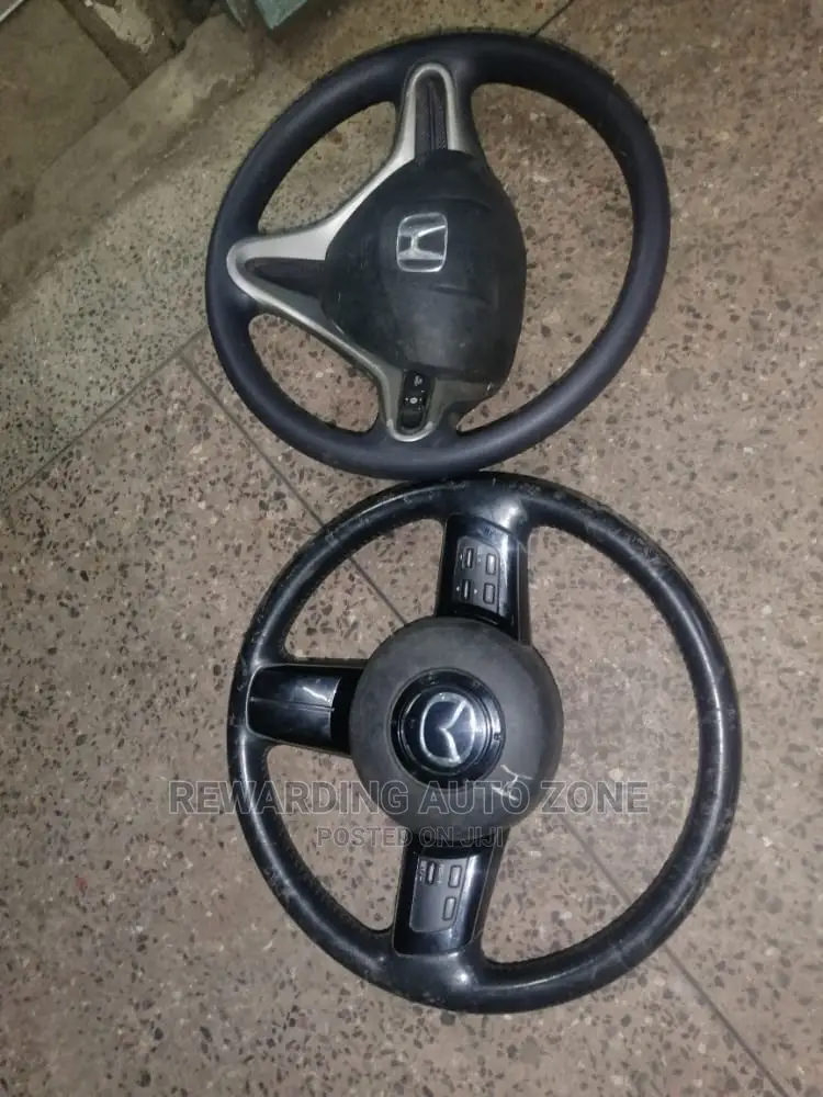 Crown Steering Airbag.