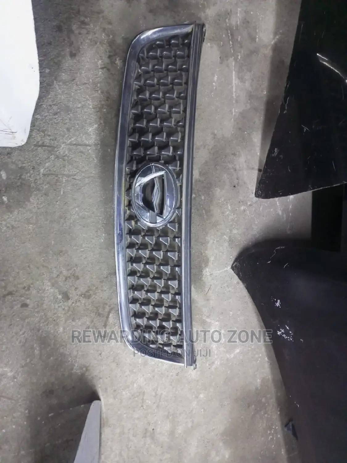 Crown Steering Airbag.