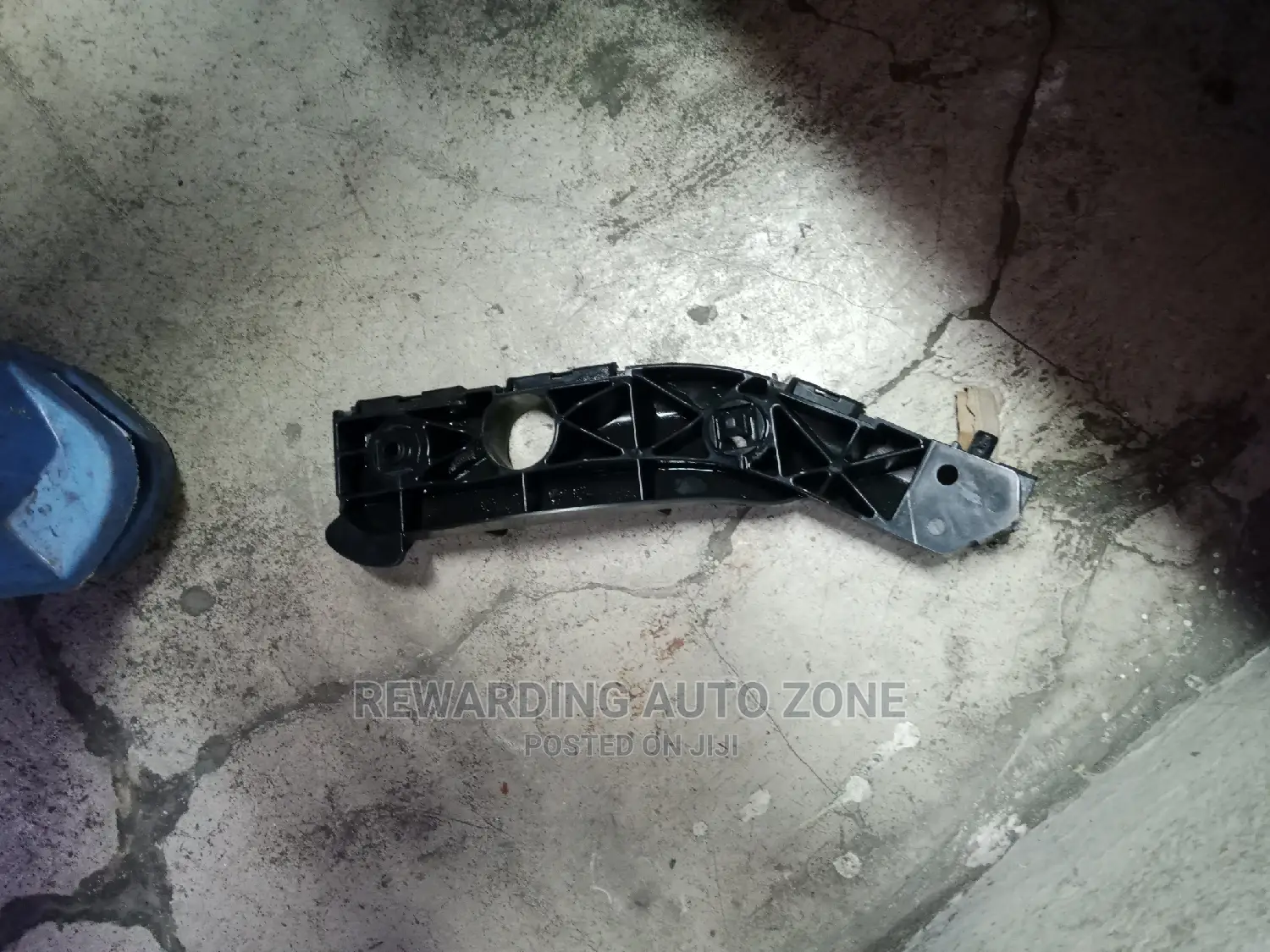 Crown Steering Airbag.